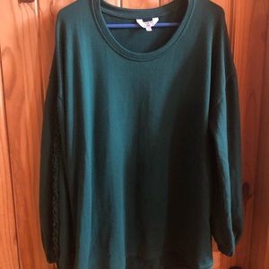 Crown & Ivy 1X  sweater